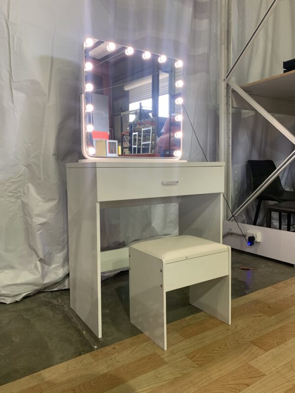 WHITE MAKE-UP DRESSER TABLE WITH TILT ADJUSTABLE LED MIRROR WITH DRAWER & PULL OUT CHAIR KL-DS03N