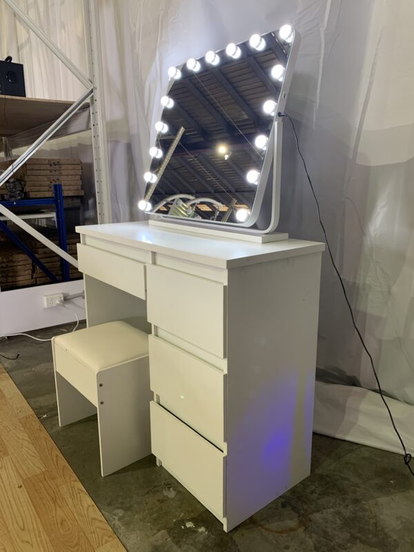 WHITE MAKE-UP DRESSER TABLE WITH TILT ADJUSTABLE LED MIRROR WITH DRAWERS & PULL OUT CHAIR KL-DS05N