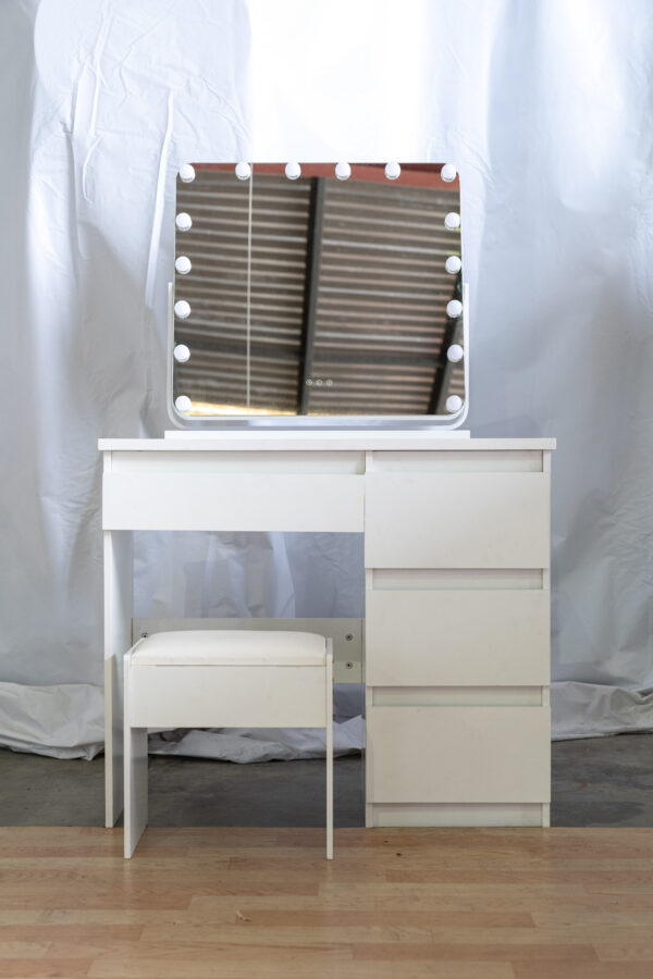 WHITE MAKE-UP DRESSER TABLE WITH TILT ADJUSTABLE LED MIRROR WITH DRAWERS & PULL OUT CHAIR KL-DS05N