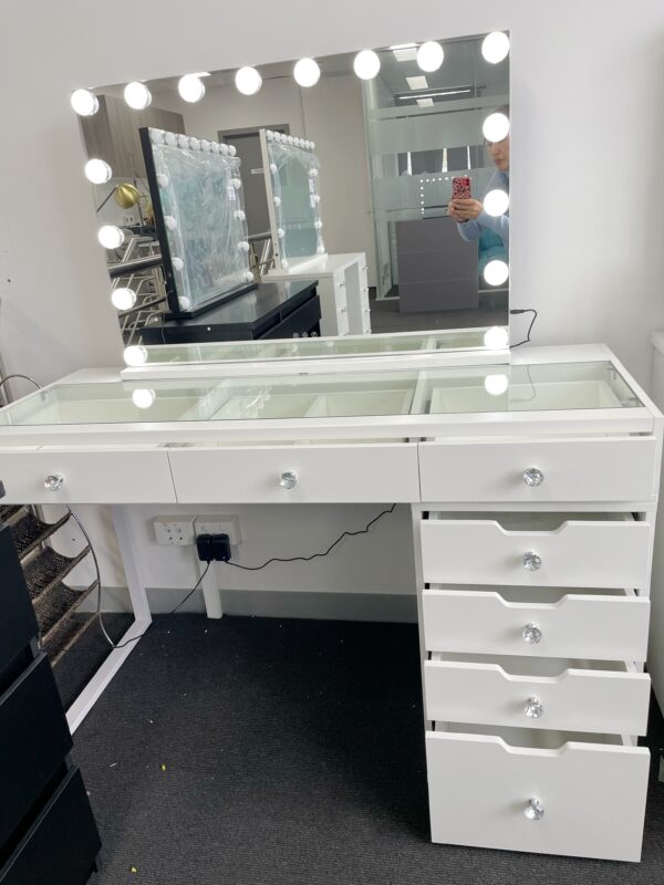 WHITE GLASS TABLE TOP MAKE-UP DRESSER TABLE WITH LED MIRROR WITH 7 DRAWERS KL-DS10N